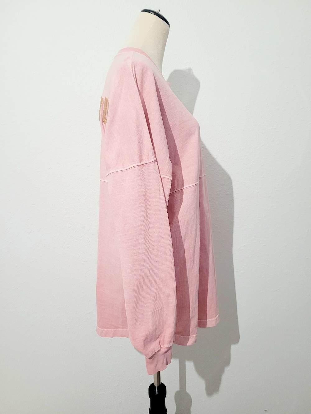 Disney Spirit Jersey Pink Oversized Shirt Women’s Small Gold Glitter Walt Disney - Picture 4 of 13